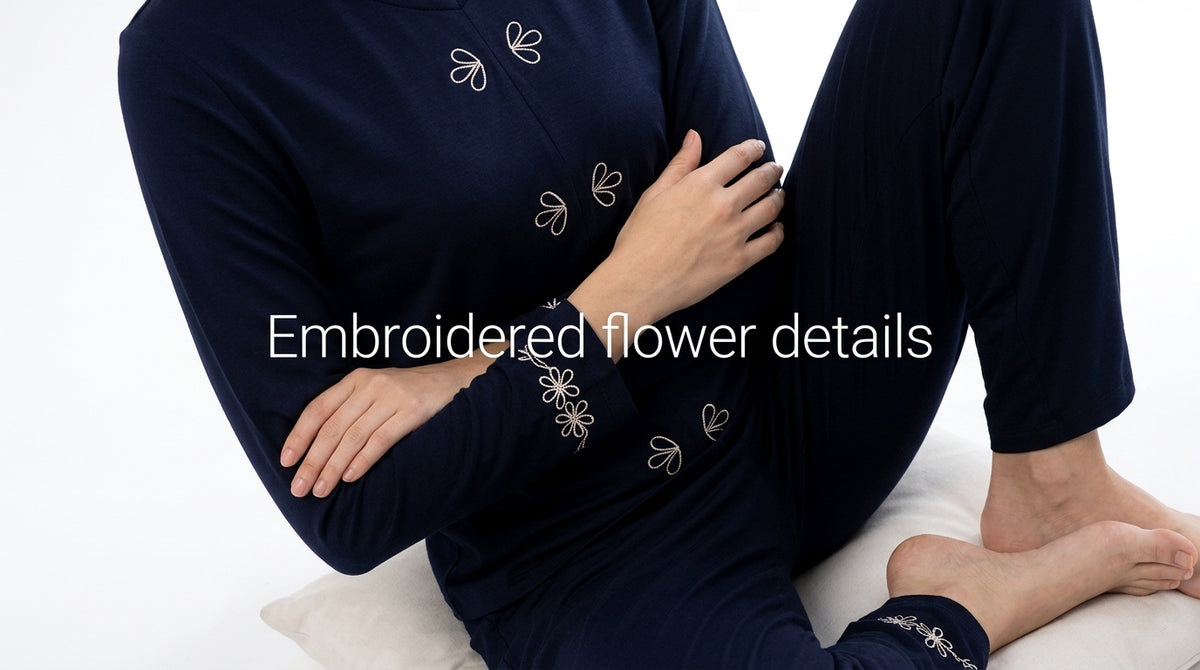 https://dl.dropboxusercontent.com/scl/fi/xftp5jprd1d3ta41tl4q3/navy-pyjama-set-2012gzco_banner2.png?rlkey=c91tdge00qllxt93ememc5hzm&raw=1