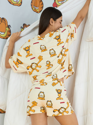 Garfield Catnap Crew Shorts Set