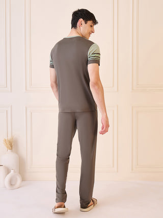 Calm Lines Pyjama Set